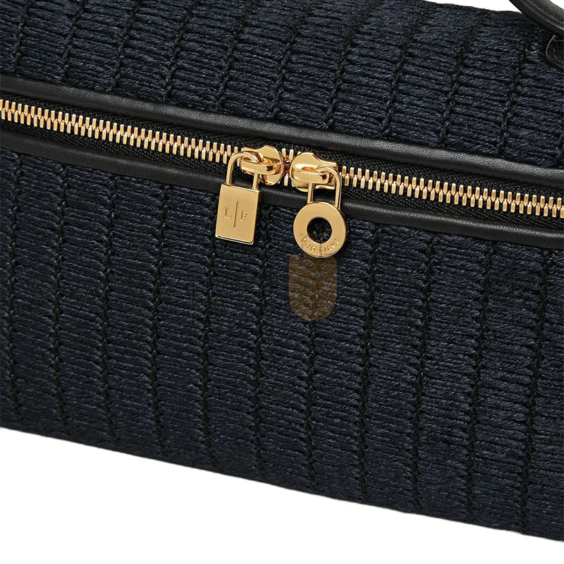 L0r0 P1ana EXTRA POCKET L19 CLUTCH BAG FAR0952 (19*11*6.5cm)